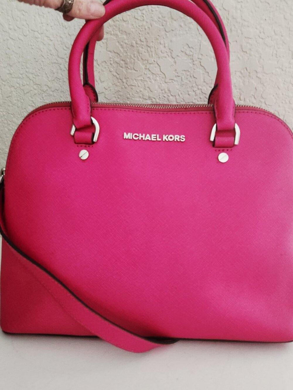 Euc Michael Kors Fushia Leather Shoulder Bag Purse